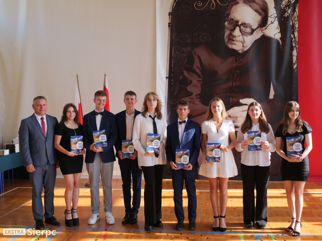 Zakończenie VIII klas w SP nr 3