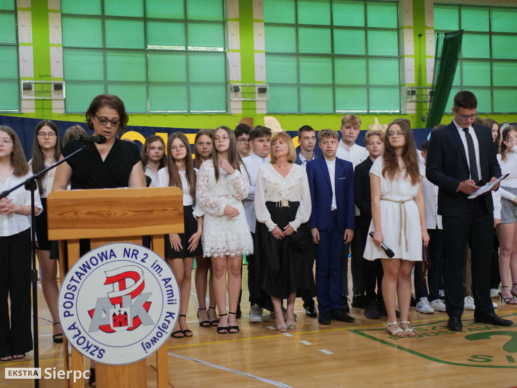 Zakończenie roku dla klas VIII w SP nr 2
