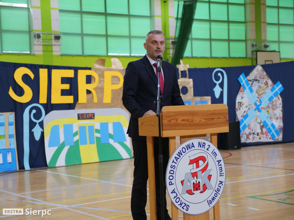 Zakończenie roku dla klas VIII w SP nr 2