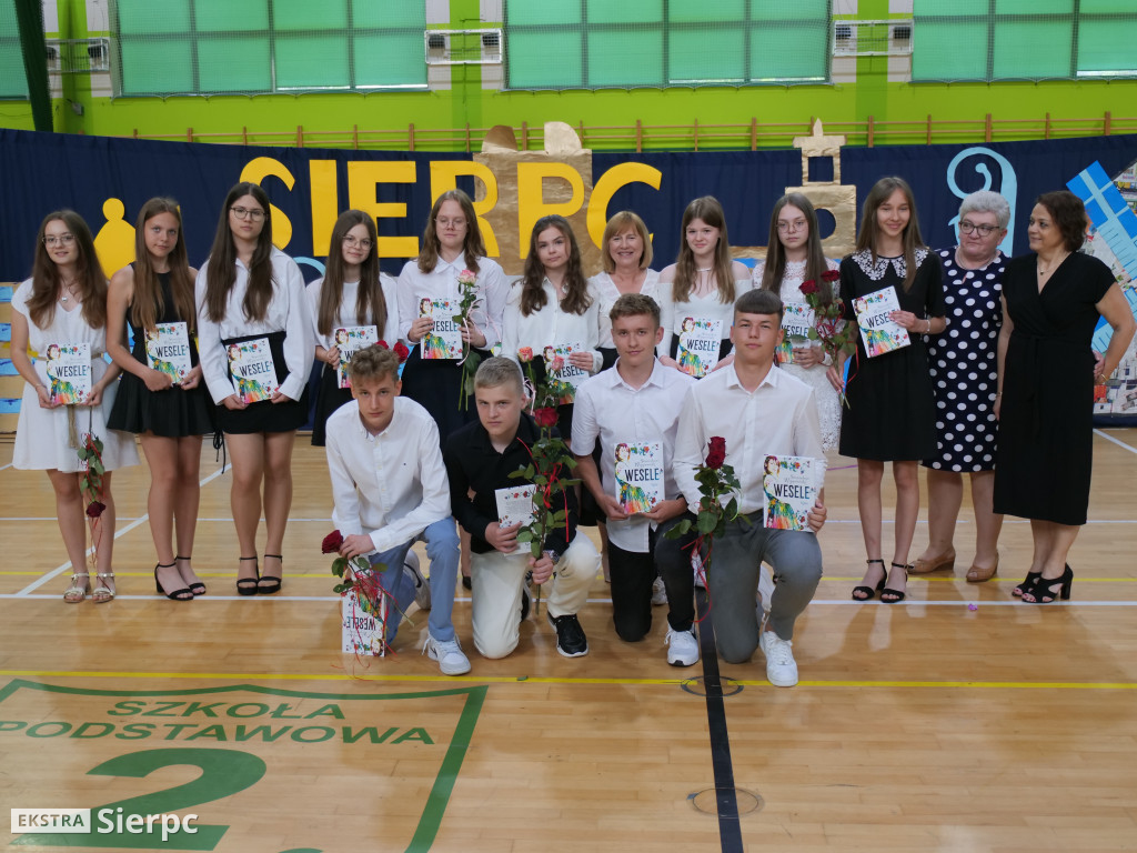 Zakończenie roku dla klas VIII w SP nr 2