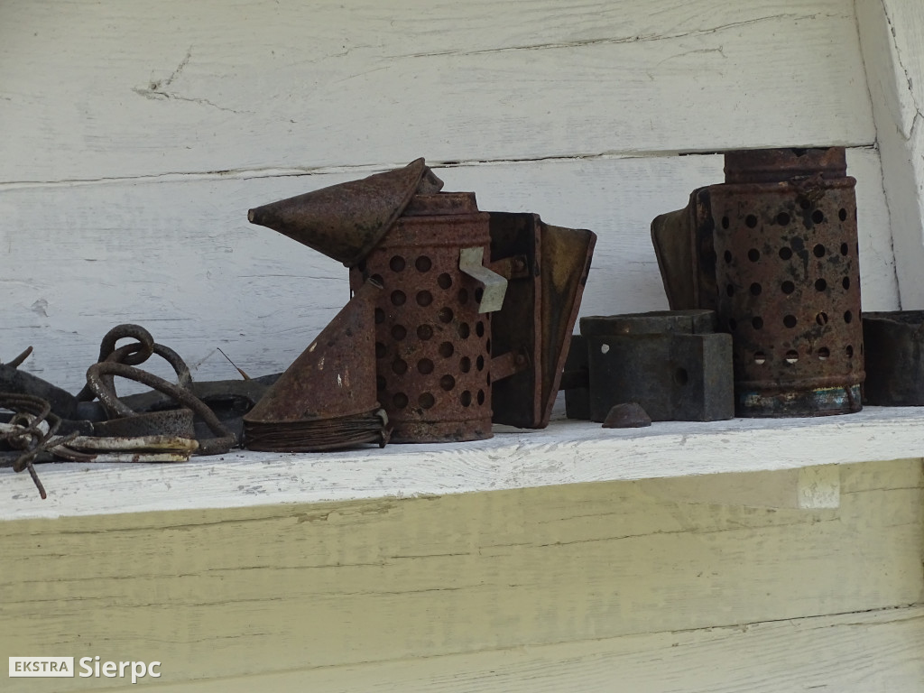 Miodobranie w skansenie