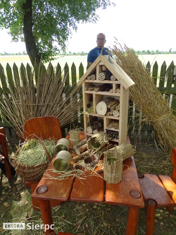 Miodobranie w skansenie