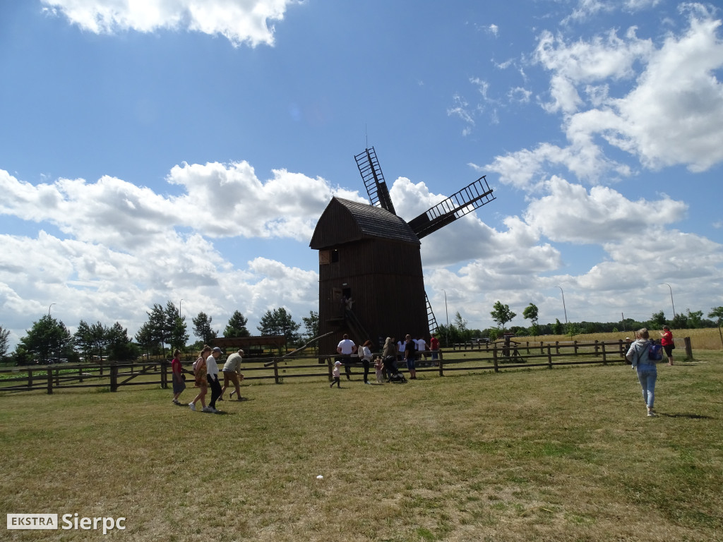 Miodobranie w skansenie
