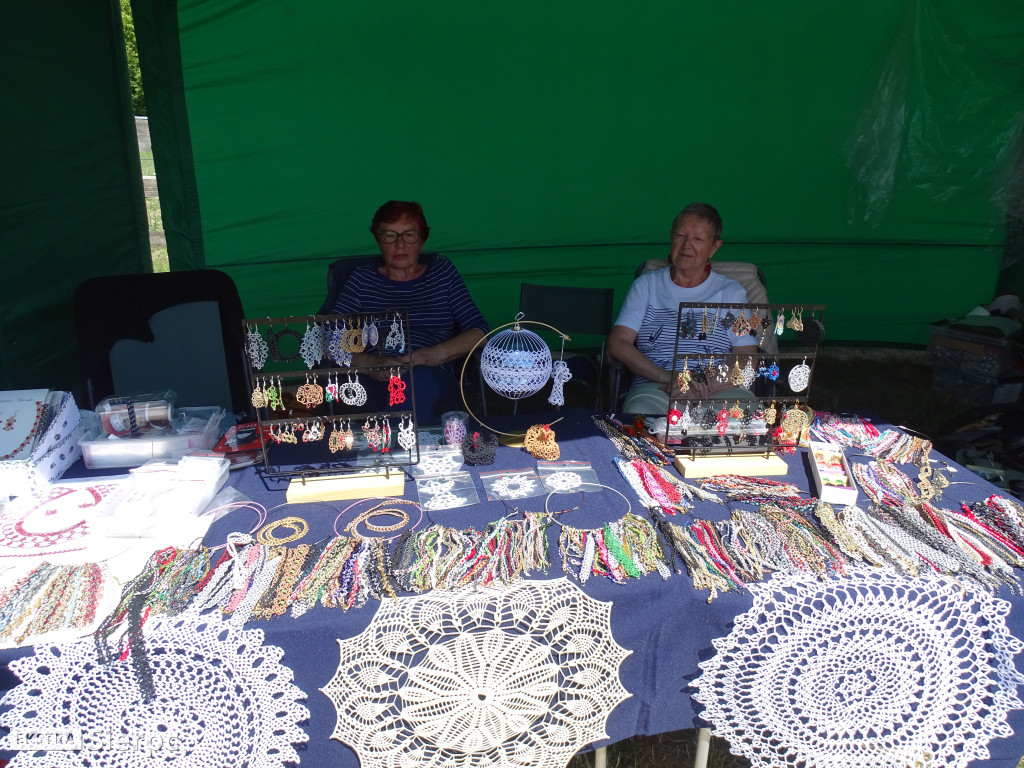 Miodobranie w skansenie