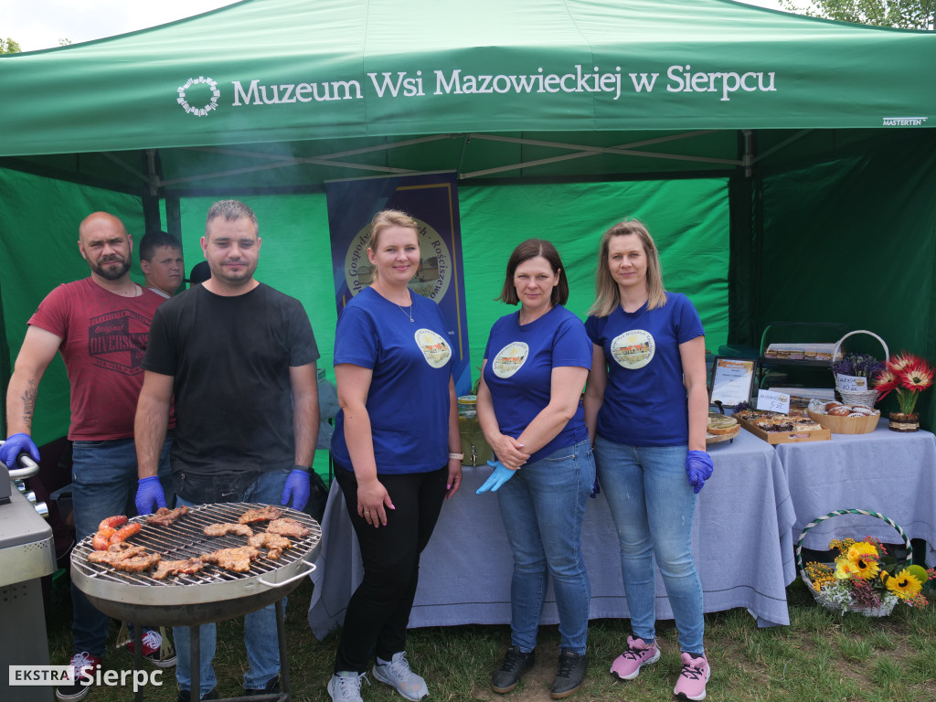 Miodobranie w skansenie