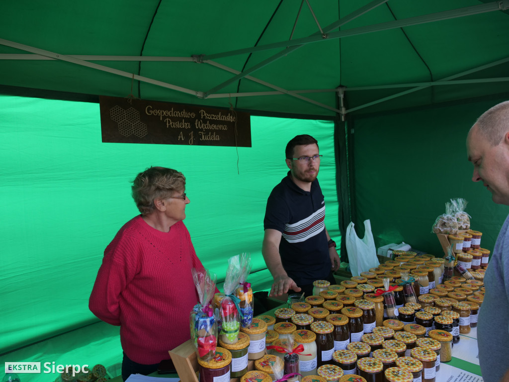 Miodobranie w skansenie