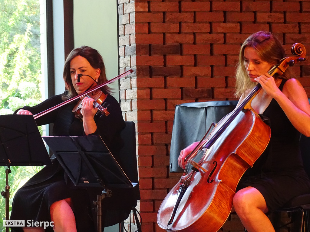 Tango with Bond