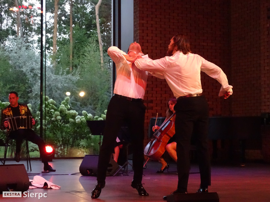 Tango with Bond