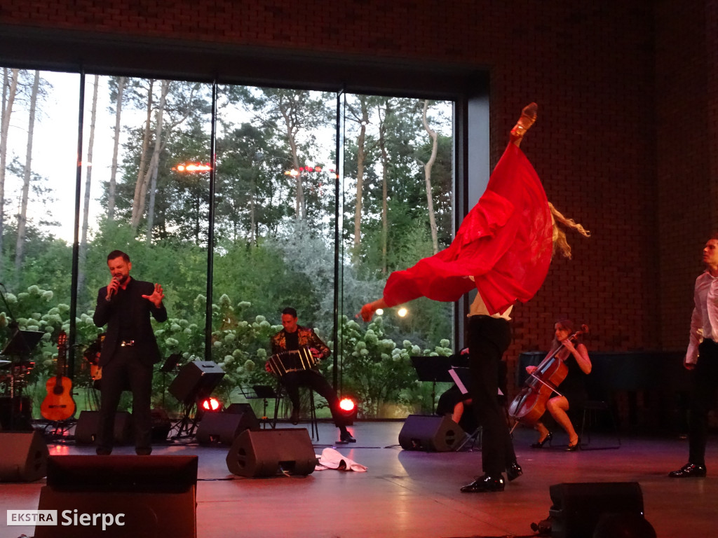Tango with Bond