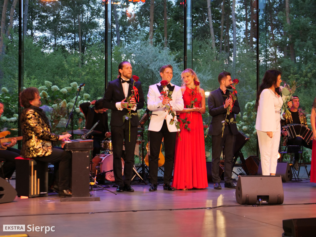 Tango with Bond
