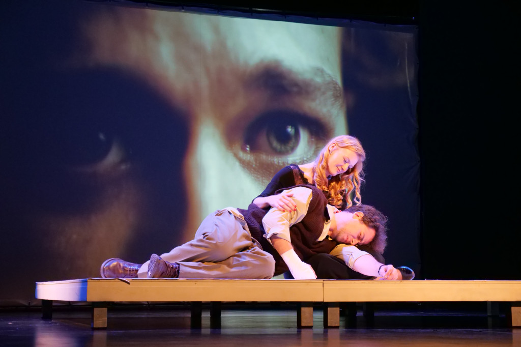 Broniewski — przedstawienie teatralne