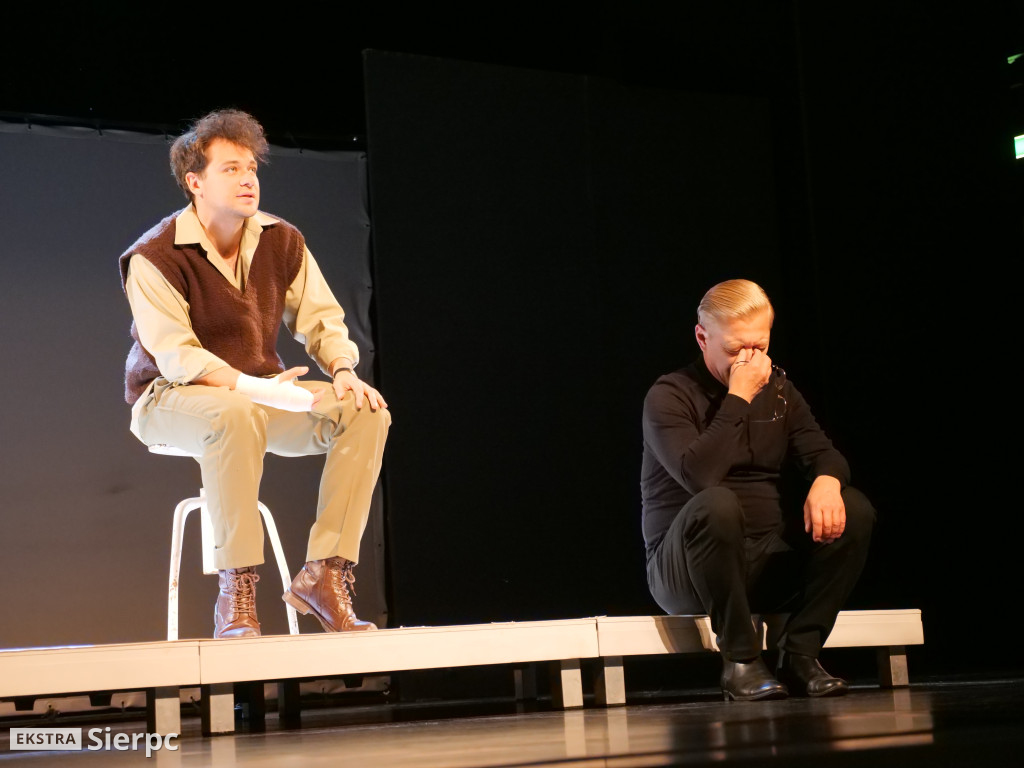 Broniewski — przedstawienie teatralne