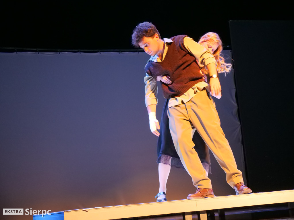 Broniewski — przedstawienie teatralne