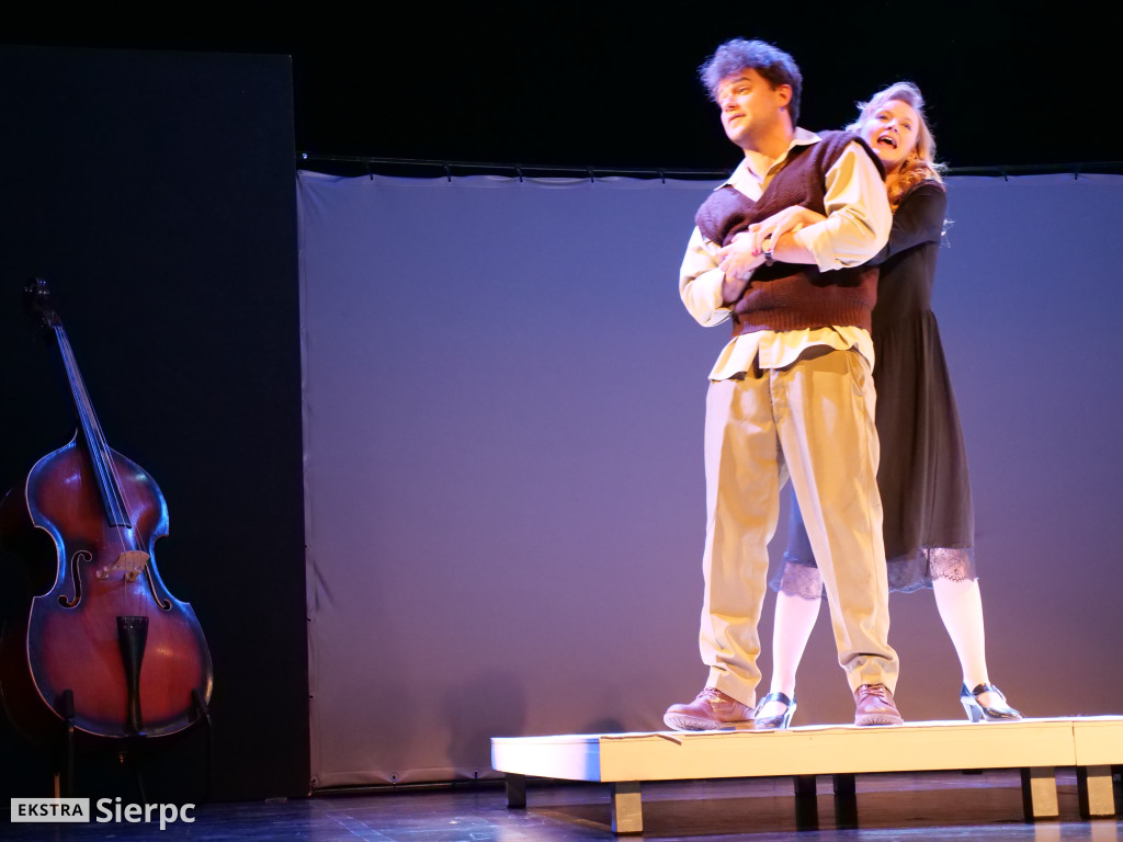 Broniewski — przedstawienie teatralne