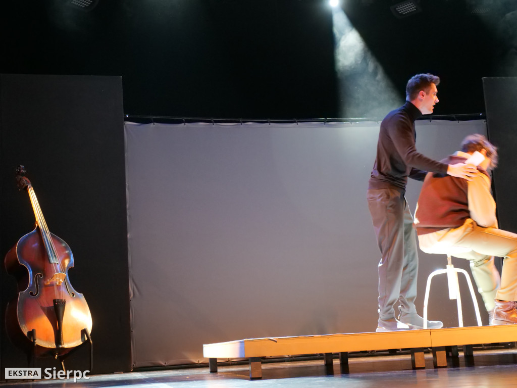 Broniewski — przedstawienie teatralne