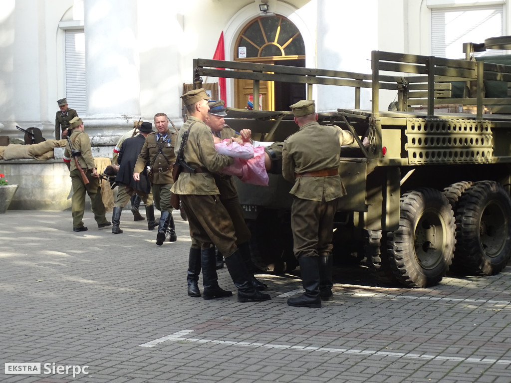 Historyczna inscenizacja przed sierpeckim sądem