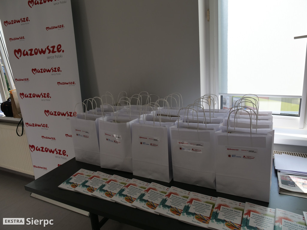 Wystwa prac młodych artystów