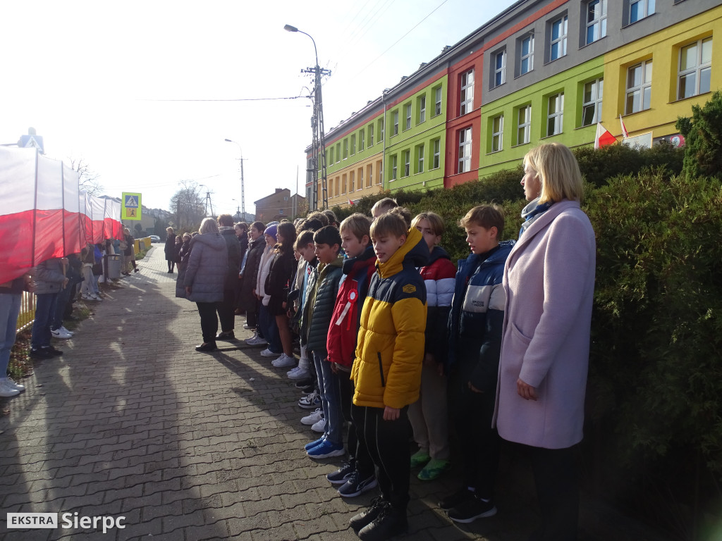 Trójka i akcja Szkoła do hymnu