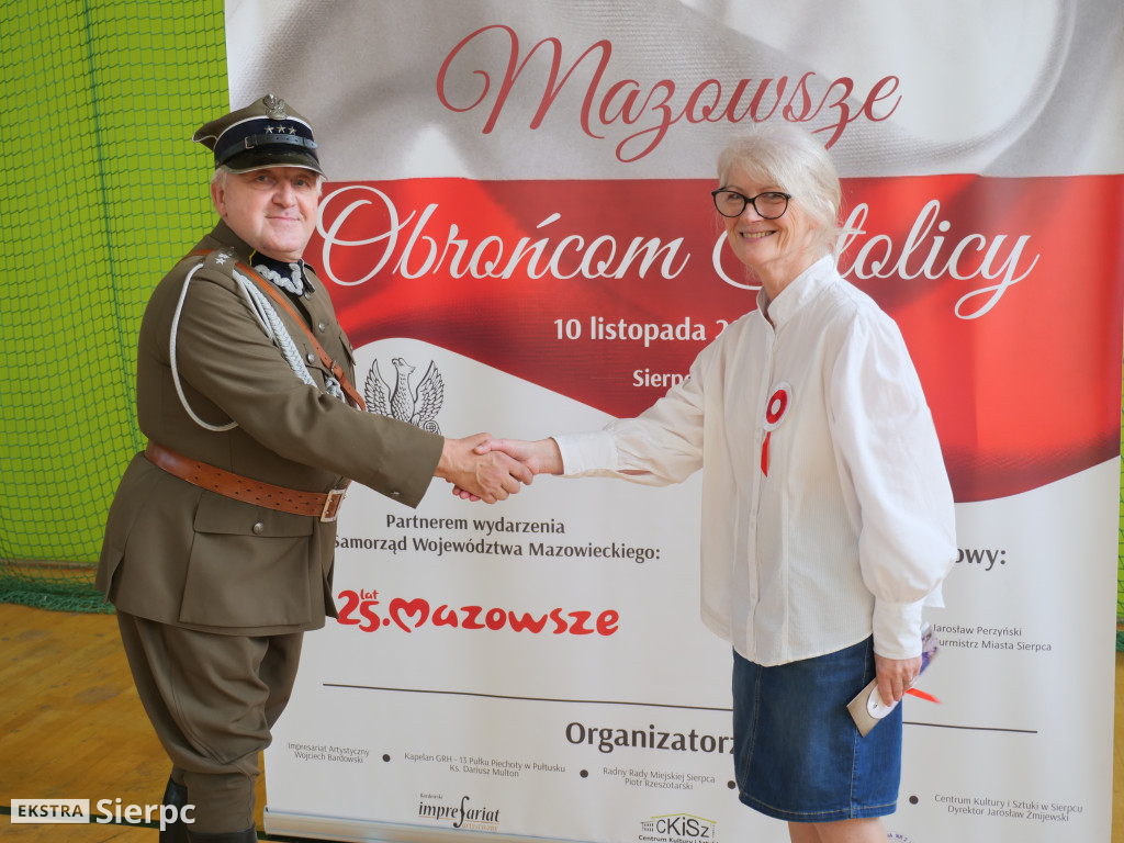 Dwójka i akcja Szkoła do hymnu