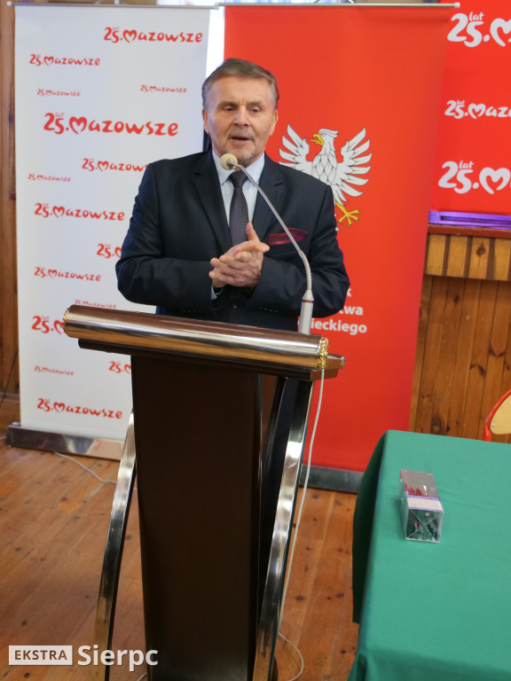 Umowy na nowe samochody dla OSP