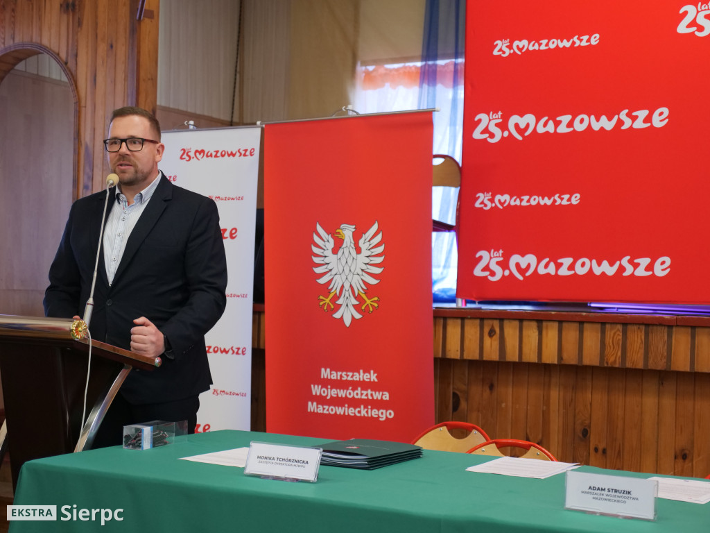 Umowy na nowe samochody dla OSP