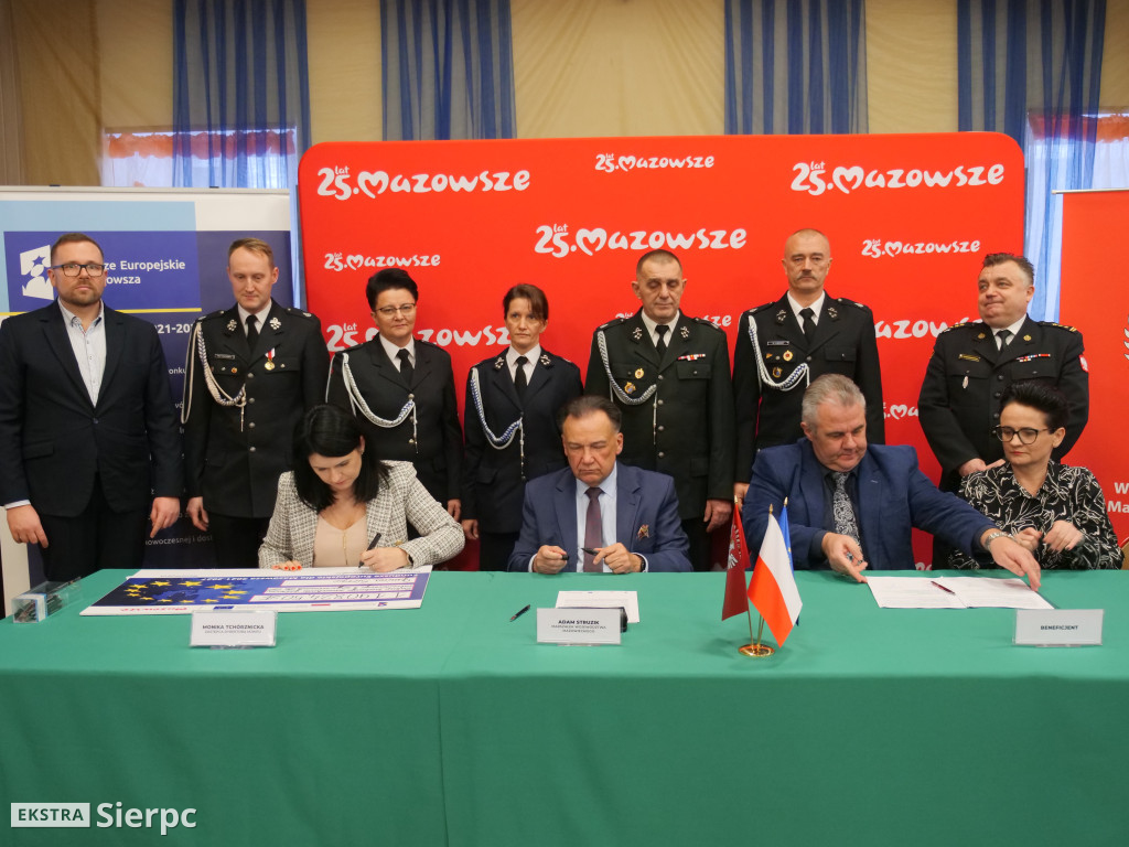 Umowy na nowe samochody dla OSP