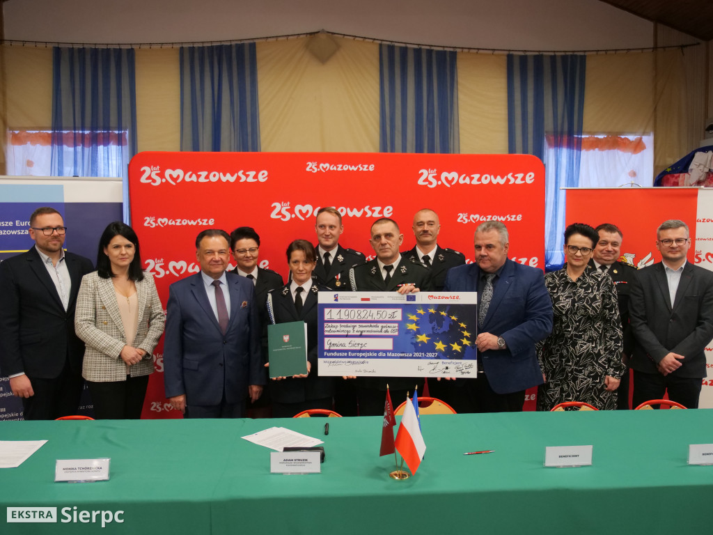 Umowy na nowe samochody dla OSP