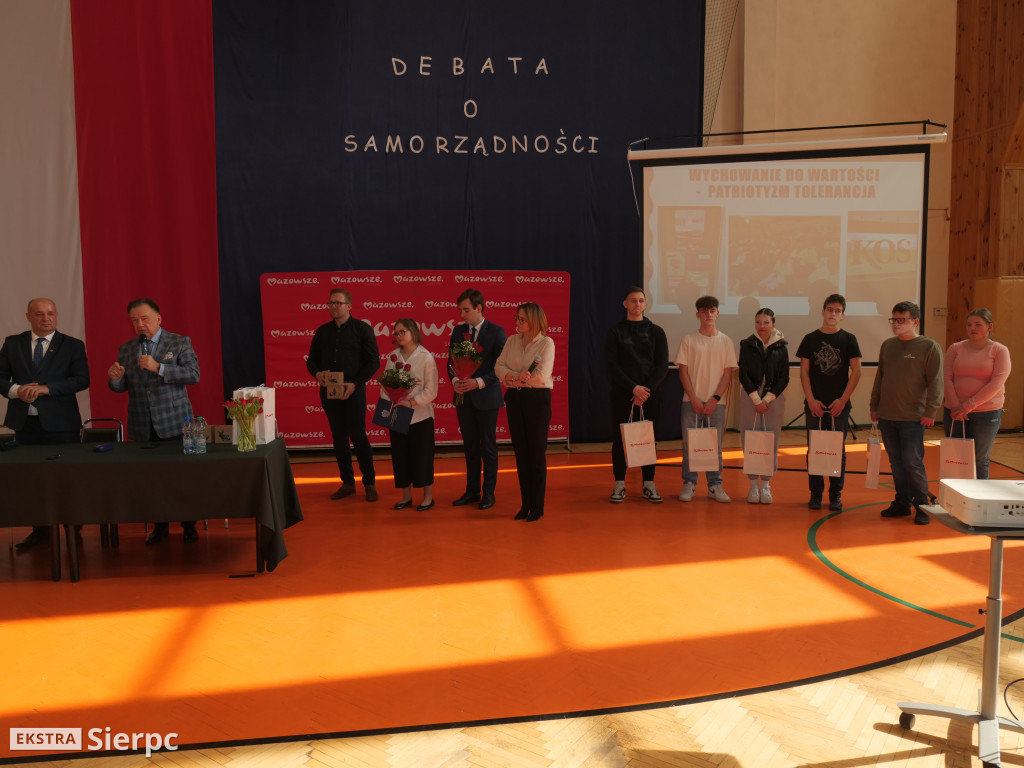 Debata o samorządności