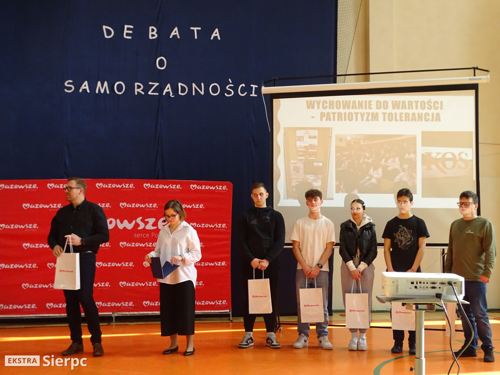 Debata o samorządności
