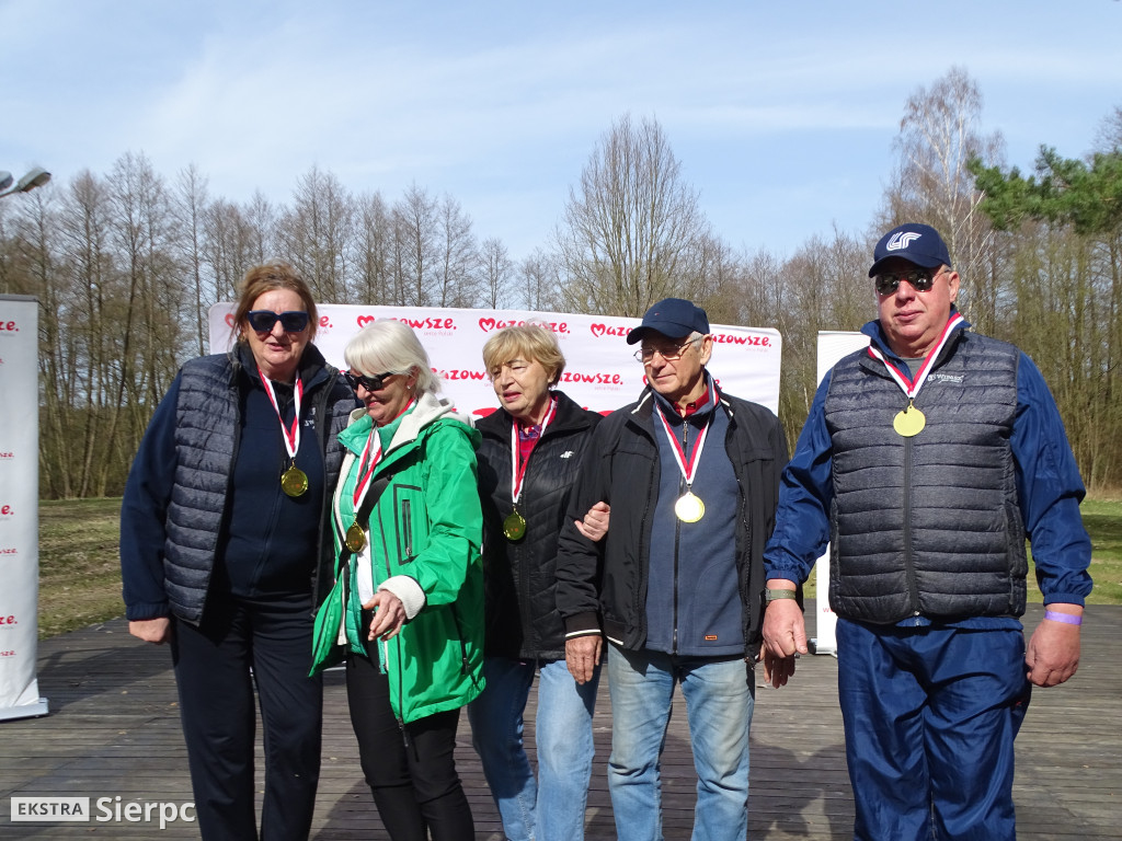 Wiosenny Marsz Nordic Walking po skansenie