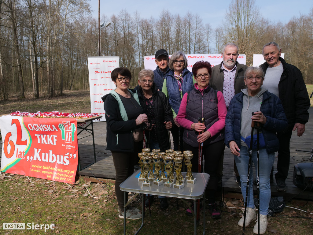 Wiosenny Marsz Nordic Walking po skansenie