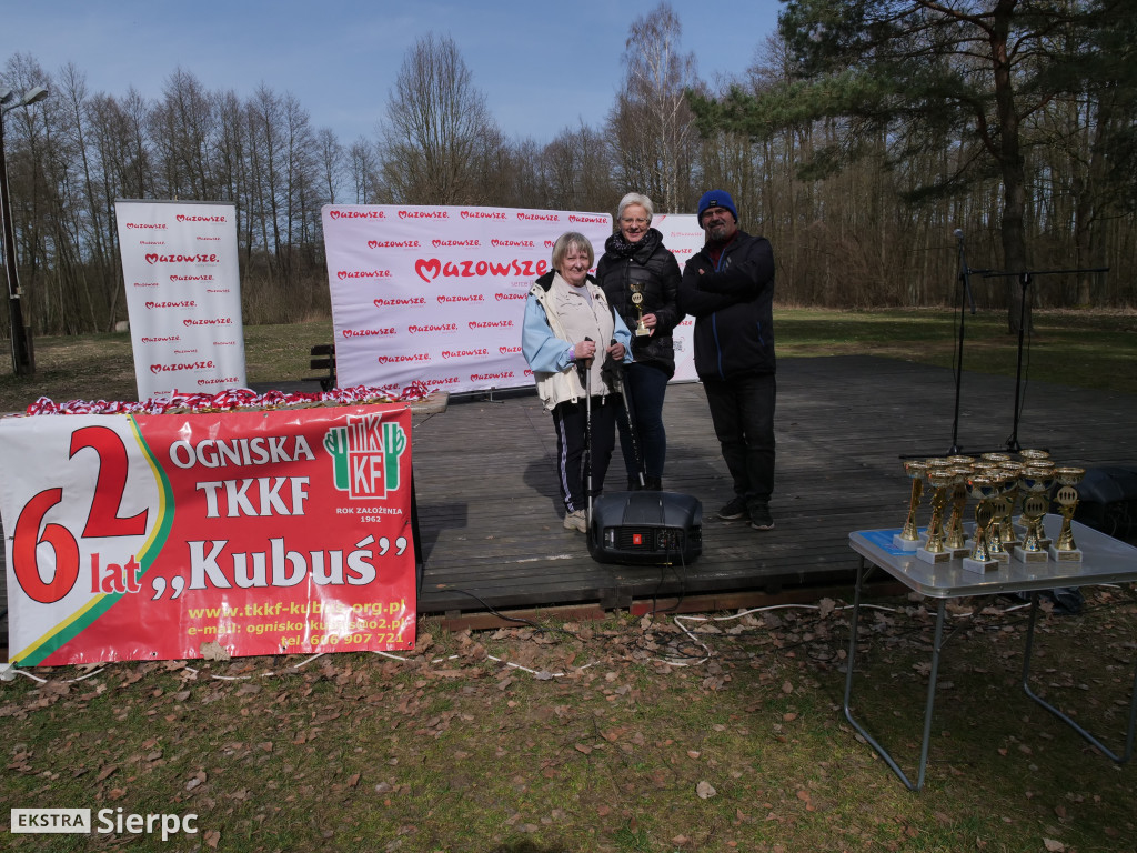 Wiosenny Marsz Nordic Walking po skansenie