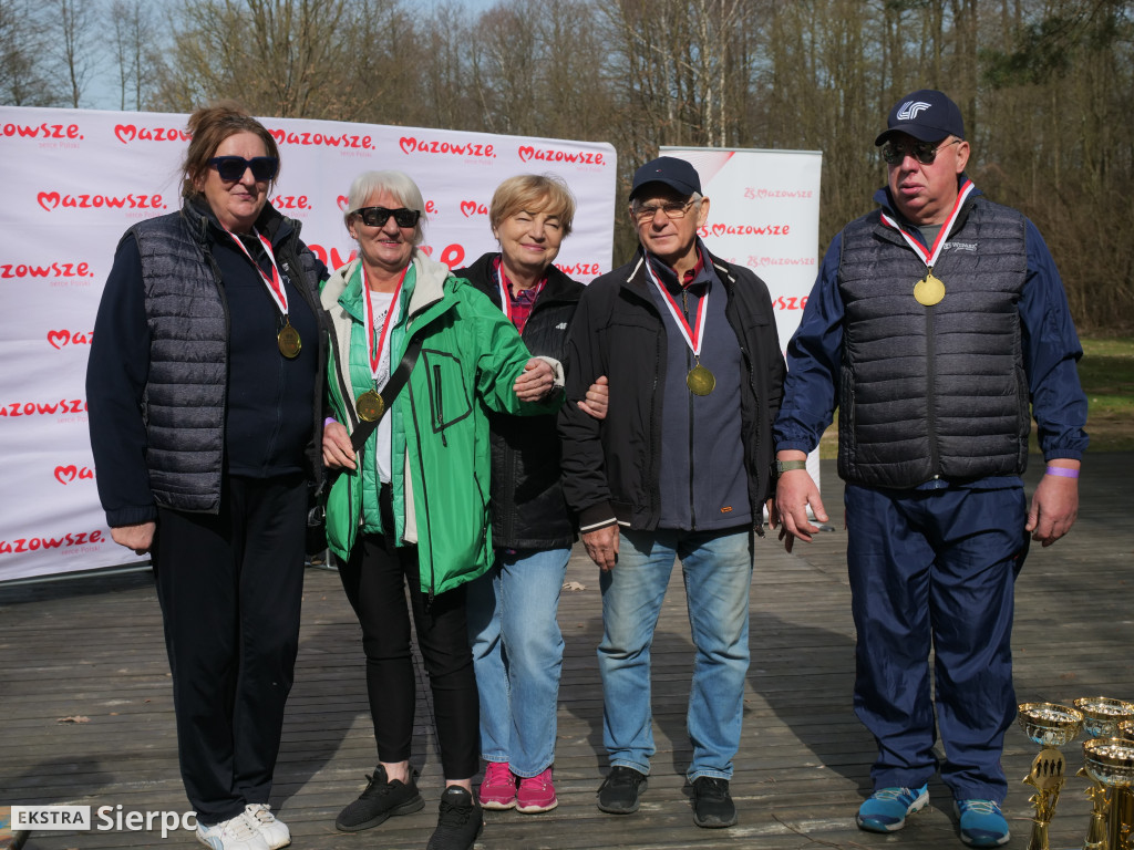 Wiosenny Marsz Nordic Walking po skansenie