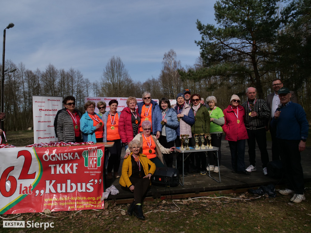 Wiosenny Marsz Nordic Walking po skansenie