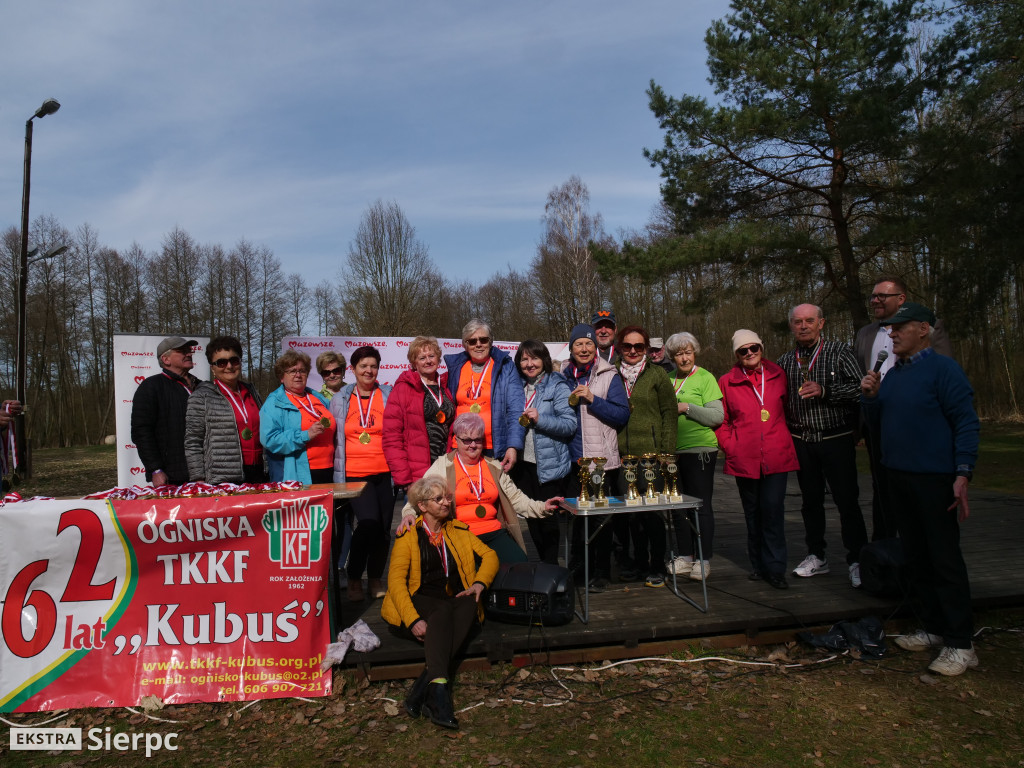 Wiosenny Marsz Nordic Walking po skansenie