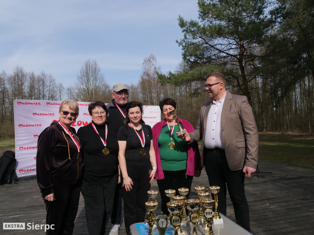 Wiosenny Marsz Nordic Walking po skansenie