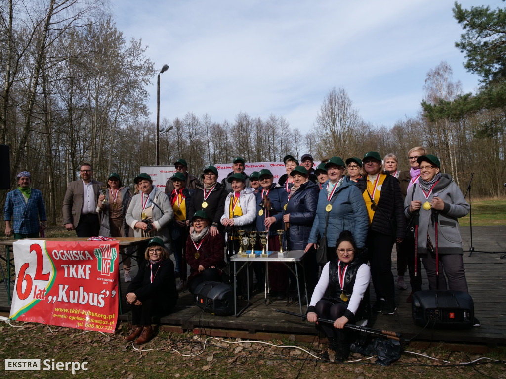 Wiosenny Marsz Nordic Walking po skansenie