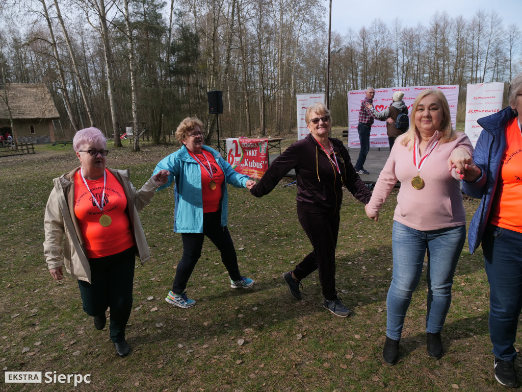 Wiosenny Marsz Nordic Walking po skansenie