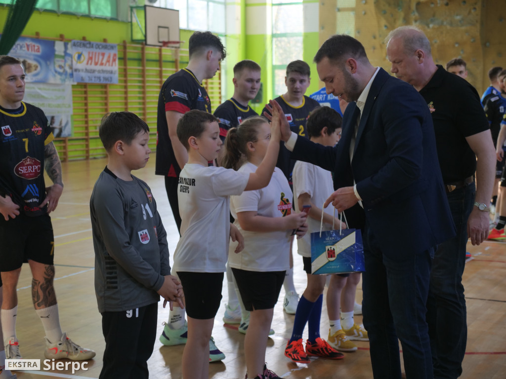 MKS Mazur Sierpc — SSRiR Start Konin