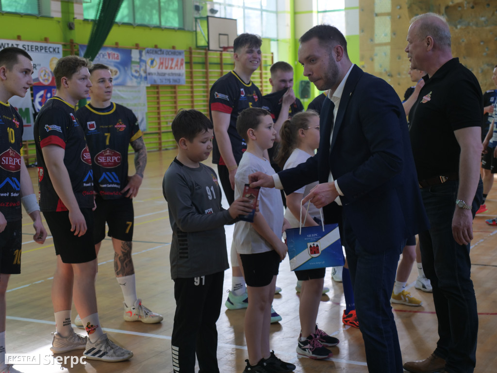 MKS Mazur Sierpc — SSRiR Start Konin