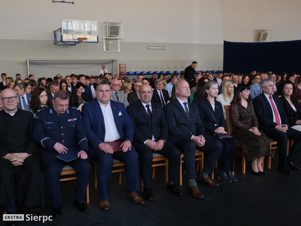 Zakończenie roku dla klas maturalnych w ZS nr 1