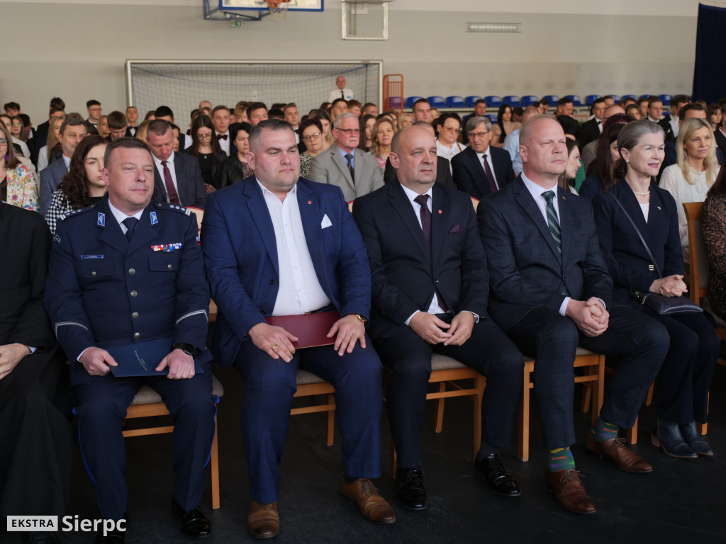 Zakończenie roku dla klas maturalnych w ZS nr 1