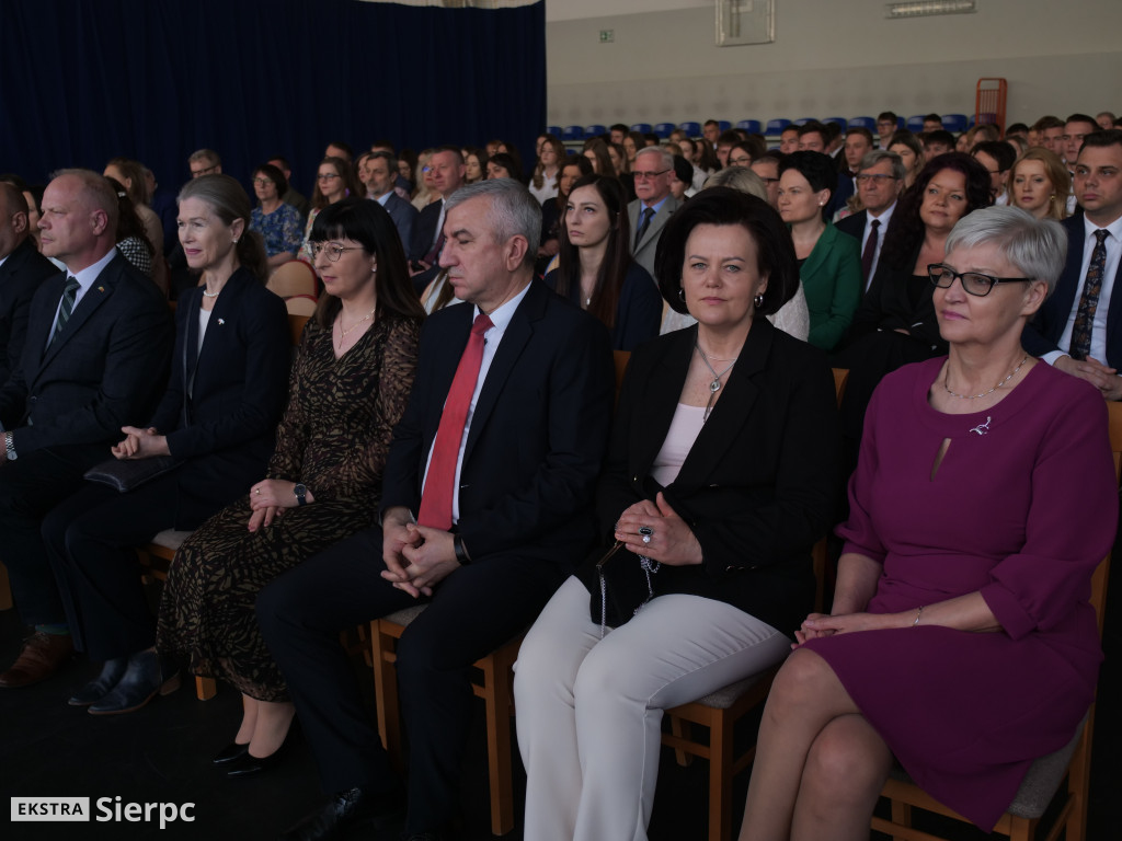 Zakończenie roku dla klas maturalnych w ZS nr 1