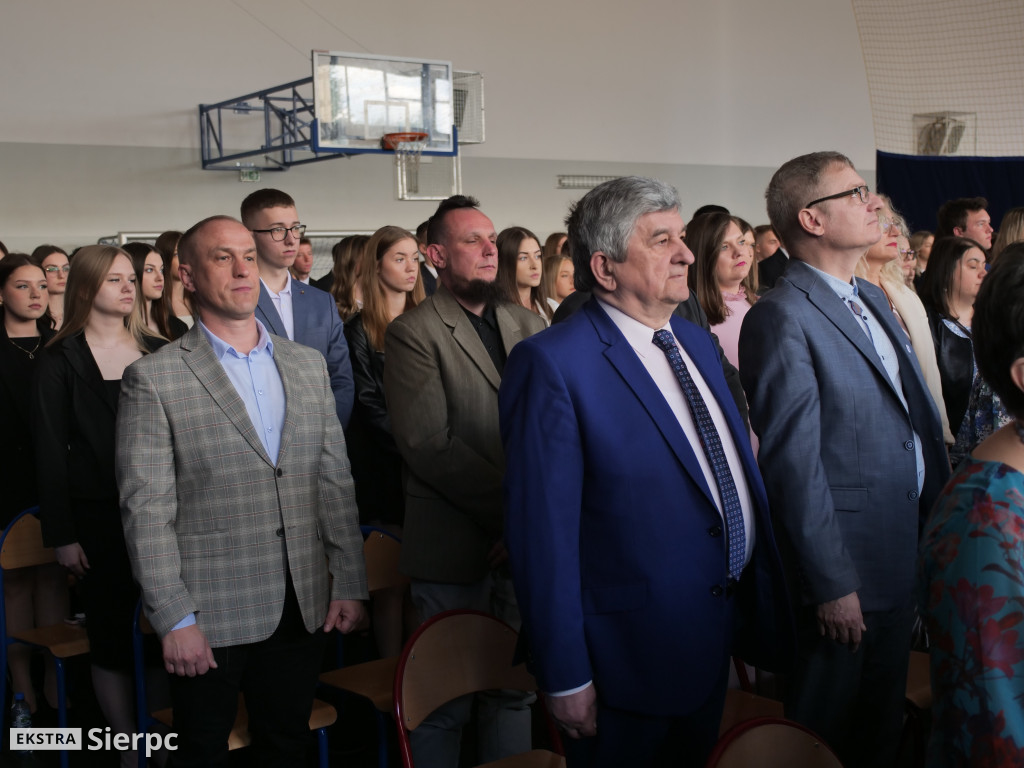 Zakończenie roku dla klas maturalnych w ZS nr 1