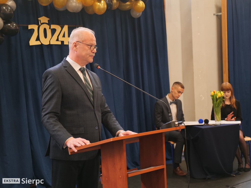 Zakończenie roku dla klas maturalnych w ZS nr 1