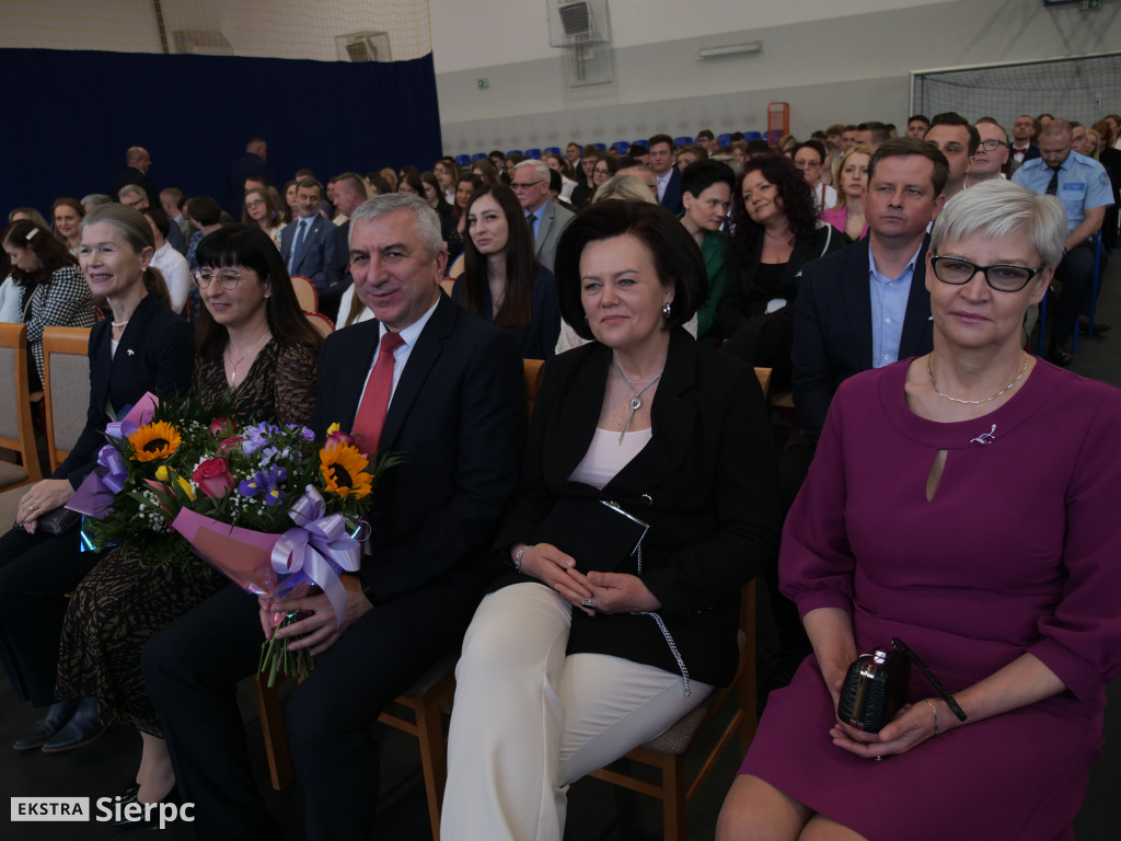 Zakończenie roku dla klas maturalnych w ZS nr 1