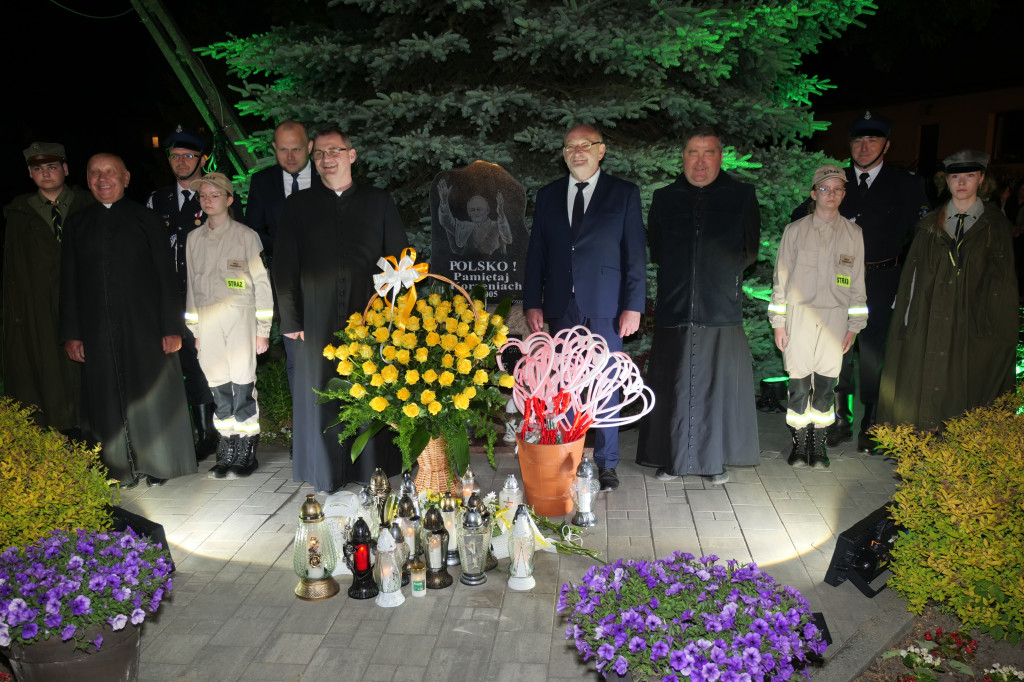 Zamyślenia rodaków w hołdzie Janowi Pawłowi II