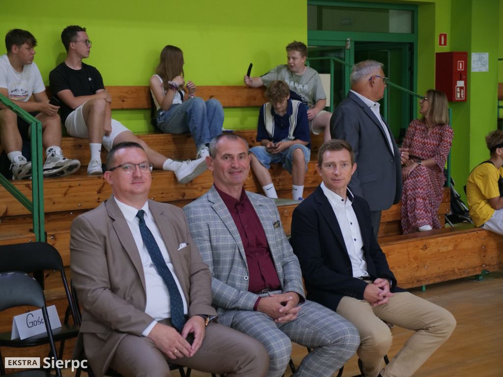 Pożegnanie absolwentów Dwójki