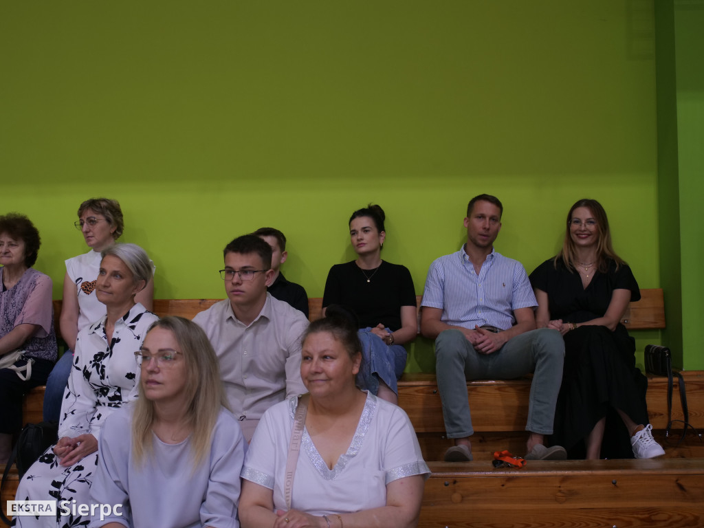 Pożegnanie absolwentów Dwójki