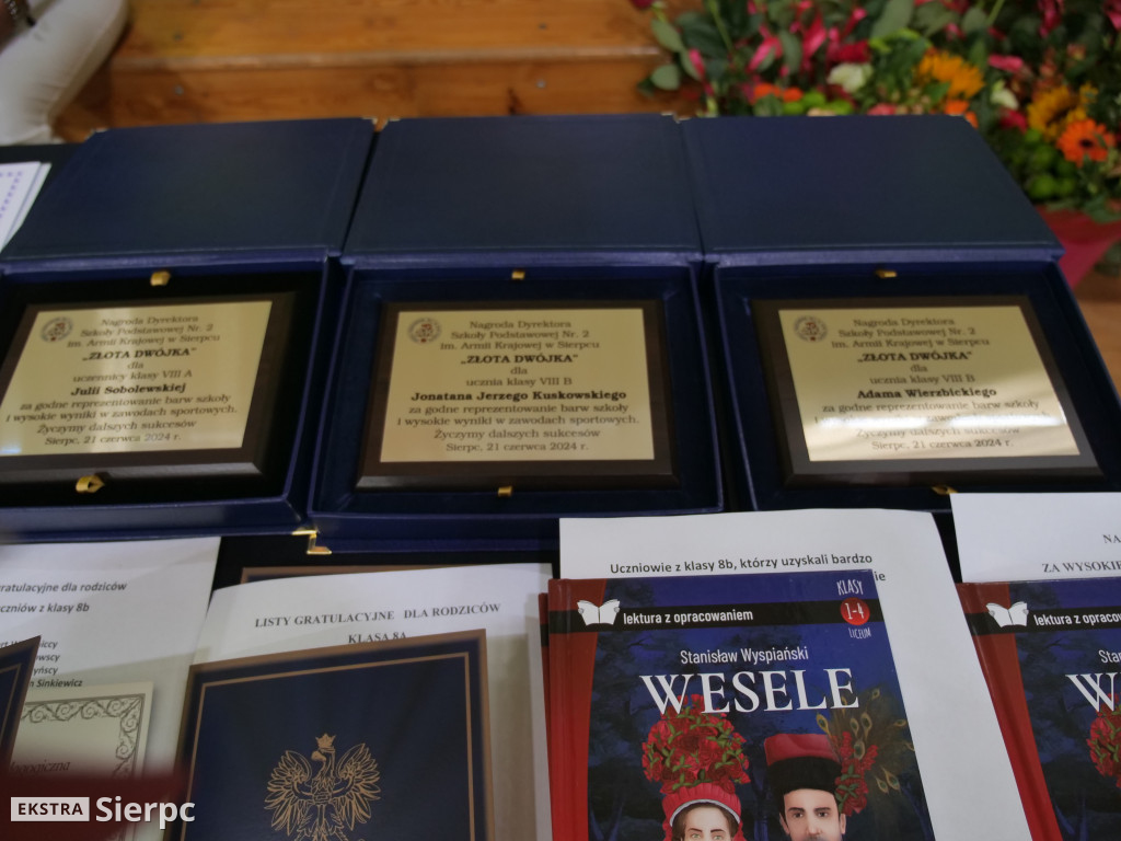 Pożegnanie absolwentów Dwójki